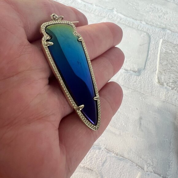 Kendra Scott‎ Skylar Earrings Gold Arrowhead Blue Iridescent Reversible Black - Picture 6 of 8